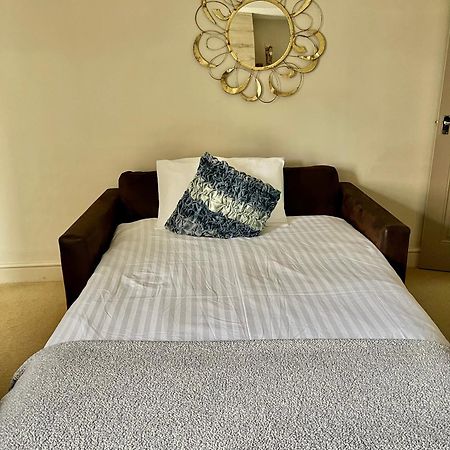 Apartment In The Heart Of Cheltenham/ Parking Kültér fotó